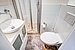 フラット 部屋数 4 部屋 | München-Neuhausen | 70471 | Weiß gefliestes Bad... | Thumbnail