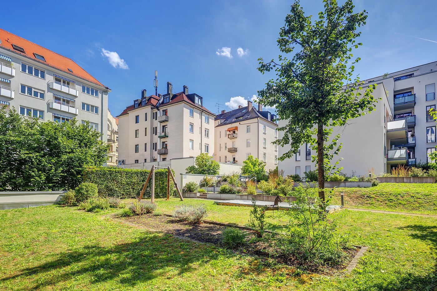 フラット 部屋数 1.5 部屋 | München-Sendling | 702632 | ...im ruhigen, grünen Innenhof