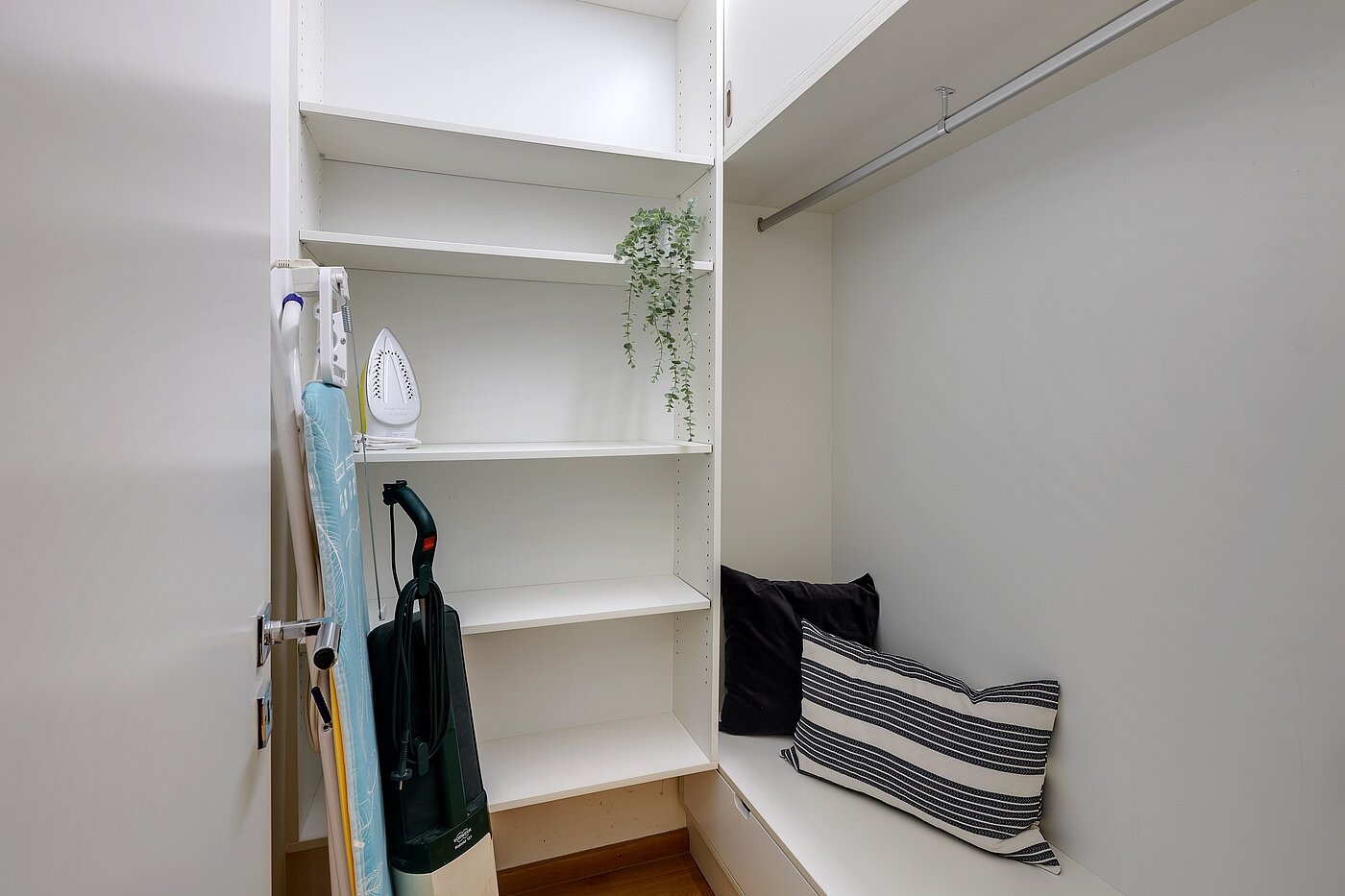 フラット 部屋数 2 部屋 | München-Schwabing | 2208ML2 | Praktischer Abstellraum
