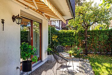 Trudering＝Riem：緑豊かな住環境――3部屋、専用庭、2階建ての広々とした空間
