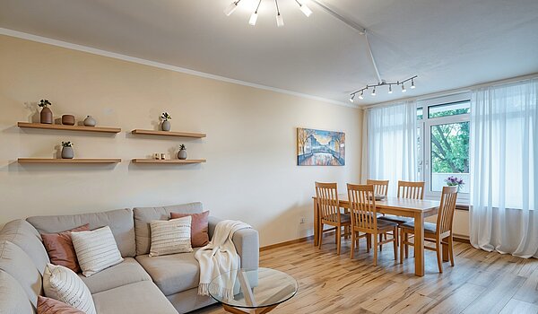 フラット 部屋数 4 部屋 | München-Aubing | 70276 | KI-generiertes Möblierungsbeispiel