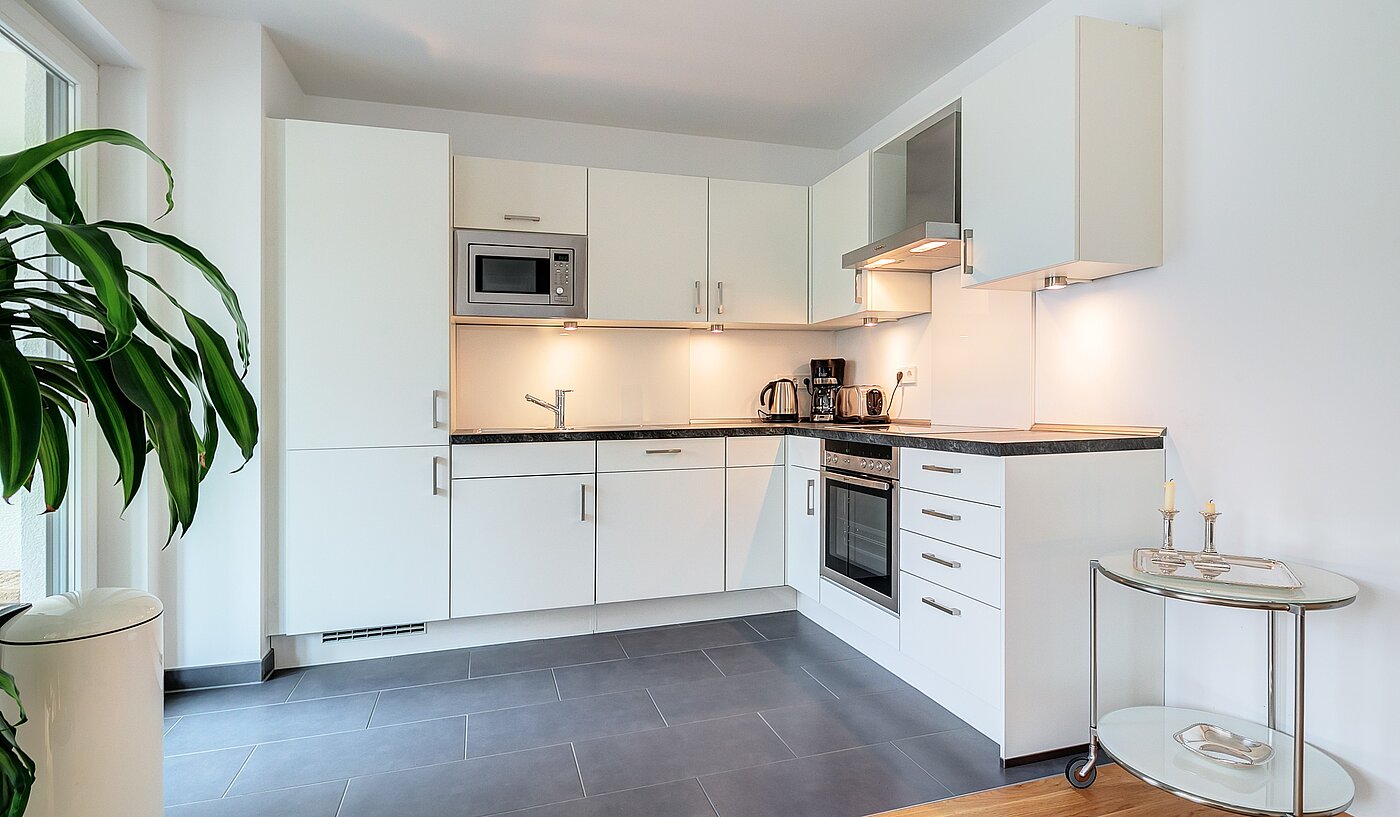 フラット 部屋数 3 部屋 | München-Moosach | 70164 | ...mit moderner Einbauküche