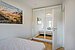 Kleiderschrank mit Stauraum