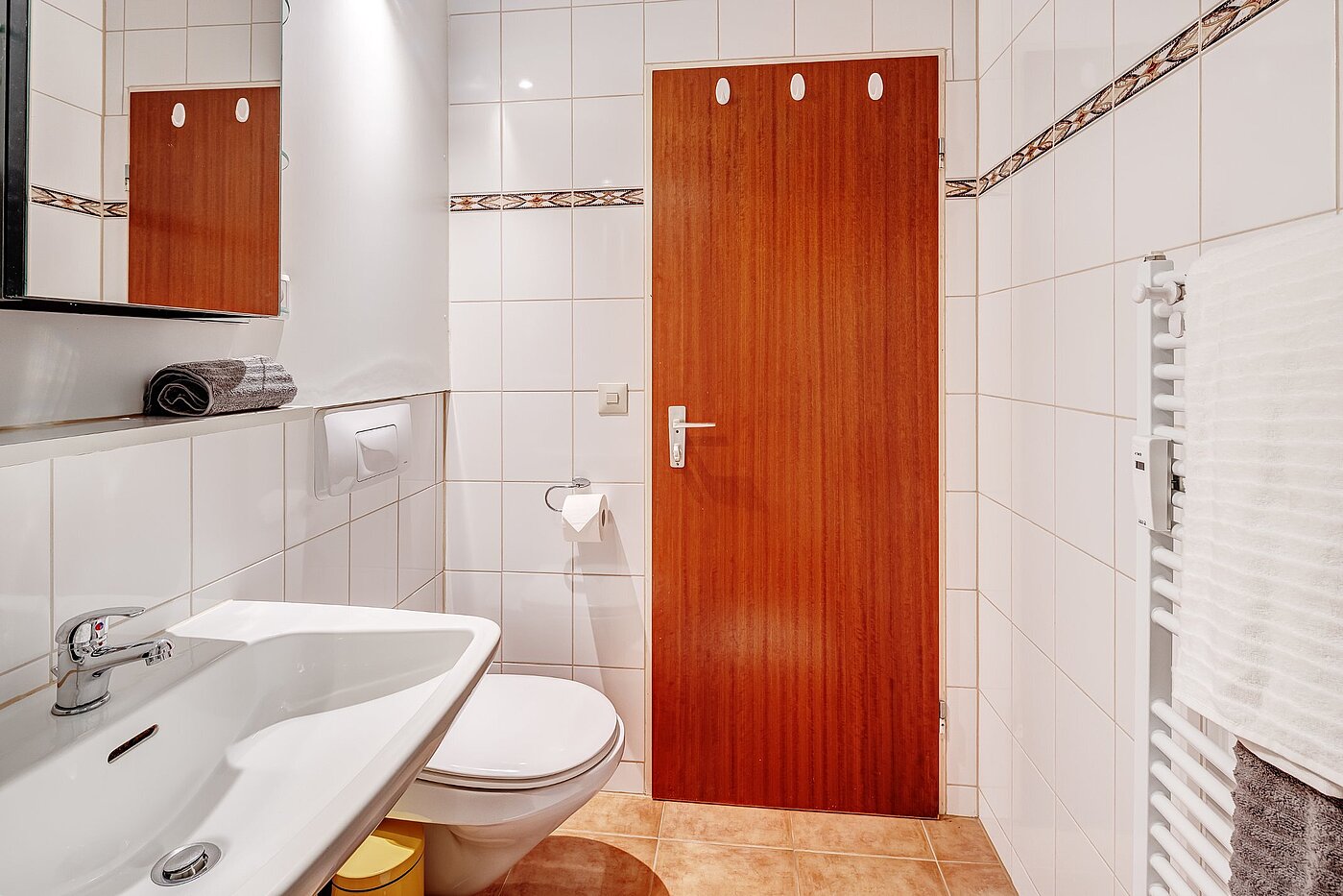 フラット 部屋数 1 部屋 | München-Laim | 2107ML8 | ... und Handtuchheizkörper