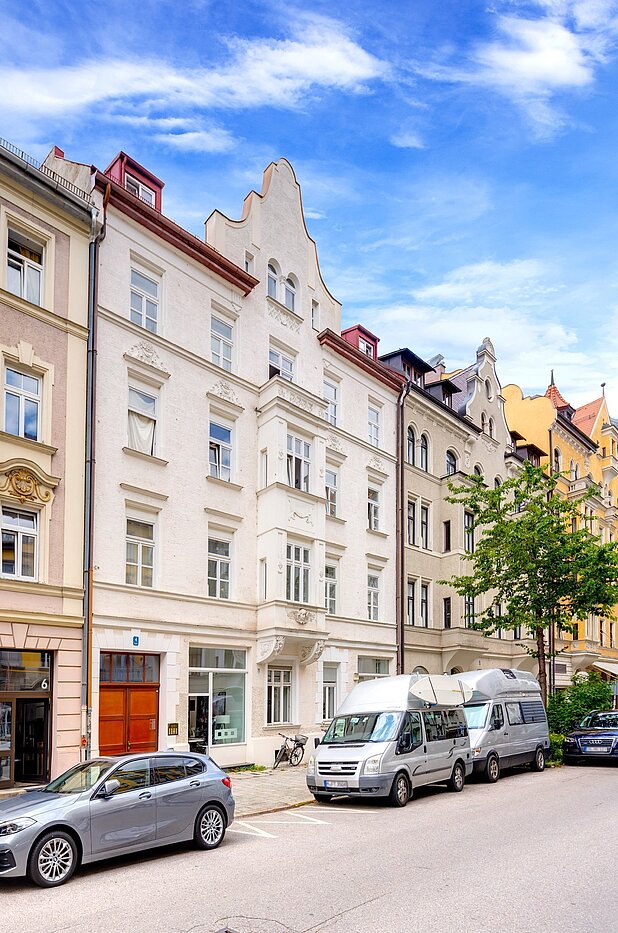 アティック・フラット（屋根裏） 部屋数 1 部屋 | München-Sendling | 700402 | Vordergebäude unter Denkmalschutz