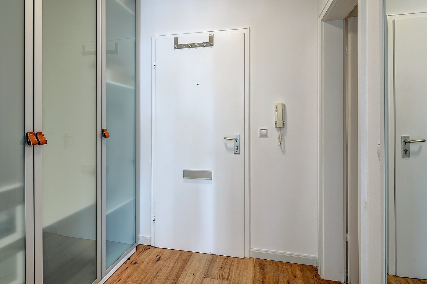 フラット 部屋数 1 部屋 | München-Schwabing | 2109ML5 | Blick zum Eingangsbereich