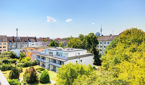 フラット 部屋数 1 部屋 | München-Milbertshofen | 704371 | Grüne Außenansicht