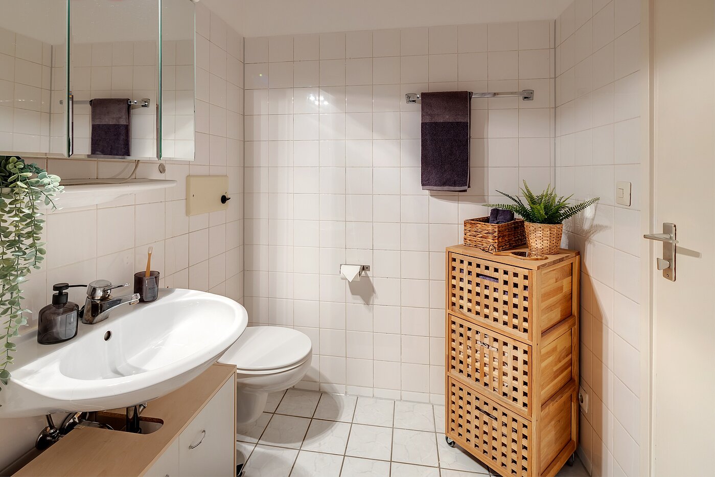 フラット 部屋数 2 部屋 | München-Sendling-Westpark | 2204ML2 | Weiß gefliestes Bad...