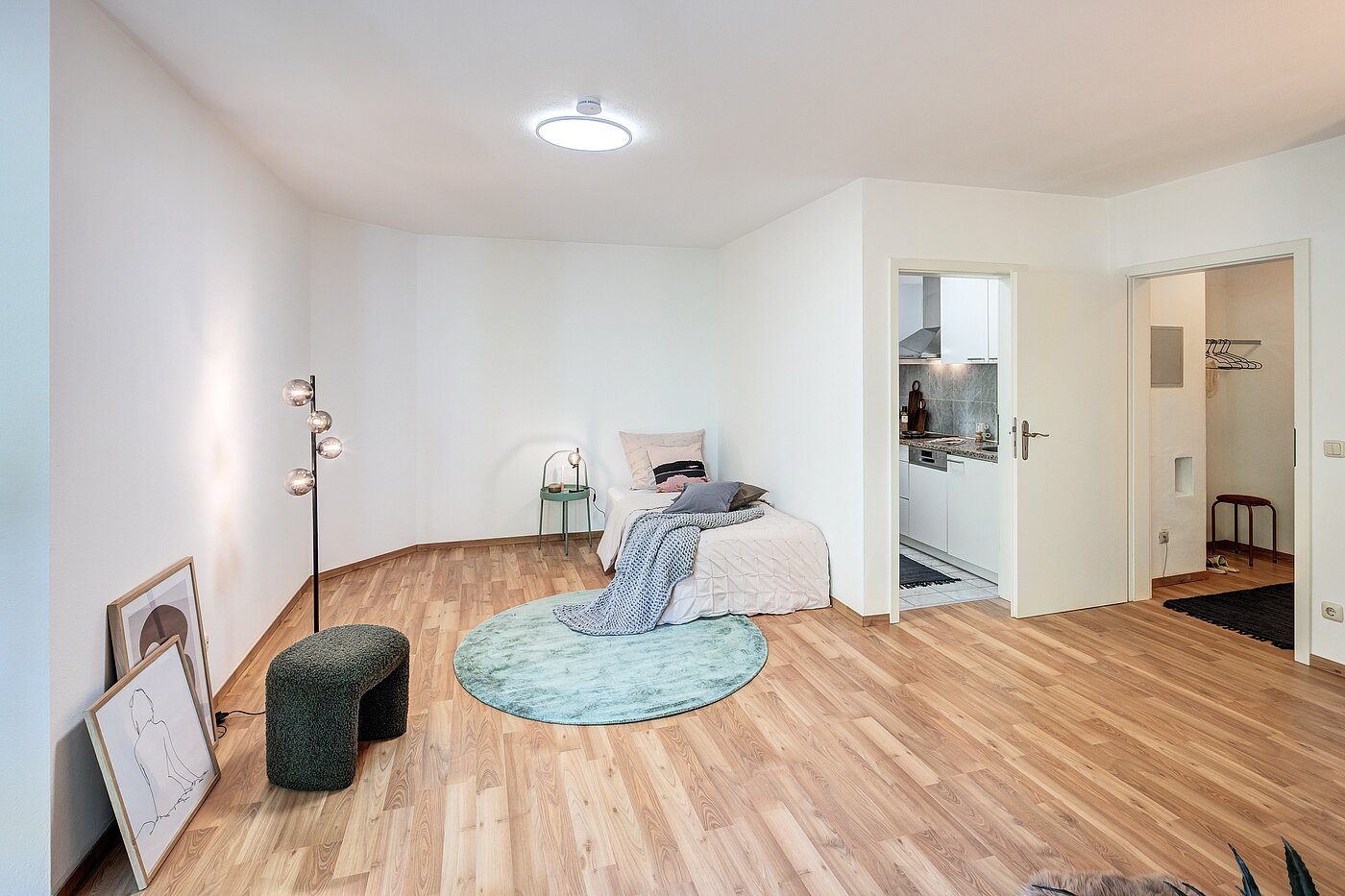 フラット 部屋数 1 部屋 | München-Schwabing | 70249 | Abgeschlossene...