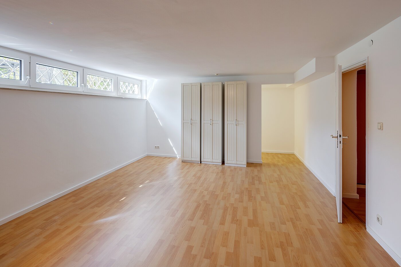 セミ・デタッチド・ハウス(一戸建てを二つに分けた家屋) 部屋数 4 部屋 | München-Solln | 70120 | Hobbyraum/Büro