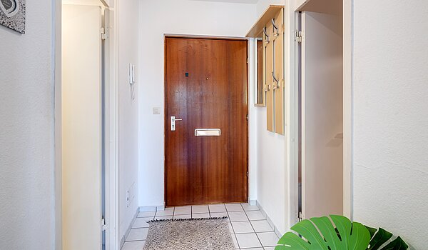 フラット 部屋数 2 部屋 | München-Sendling-Westpark | 2204ML2 | Flur mit Blickrichtung zum Eingang