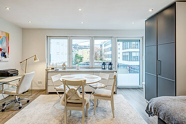 ハイドハウゼン：バイエルン州議会に近い最高のロケーションにある、バルコニー付きのスタイリッシュな住宅