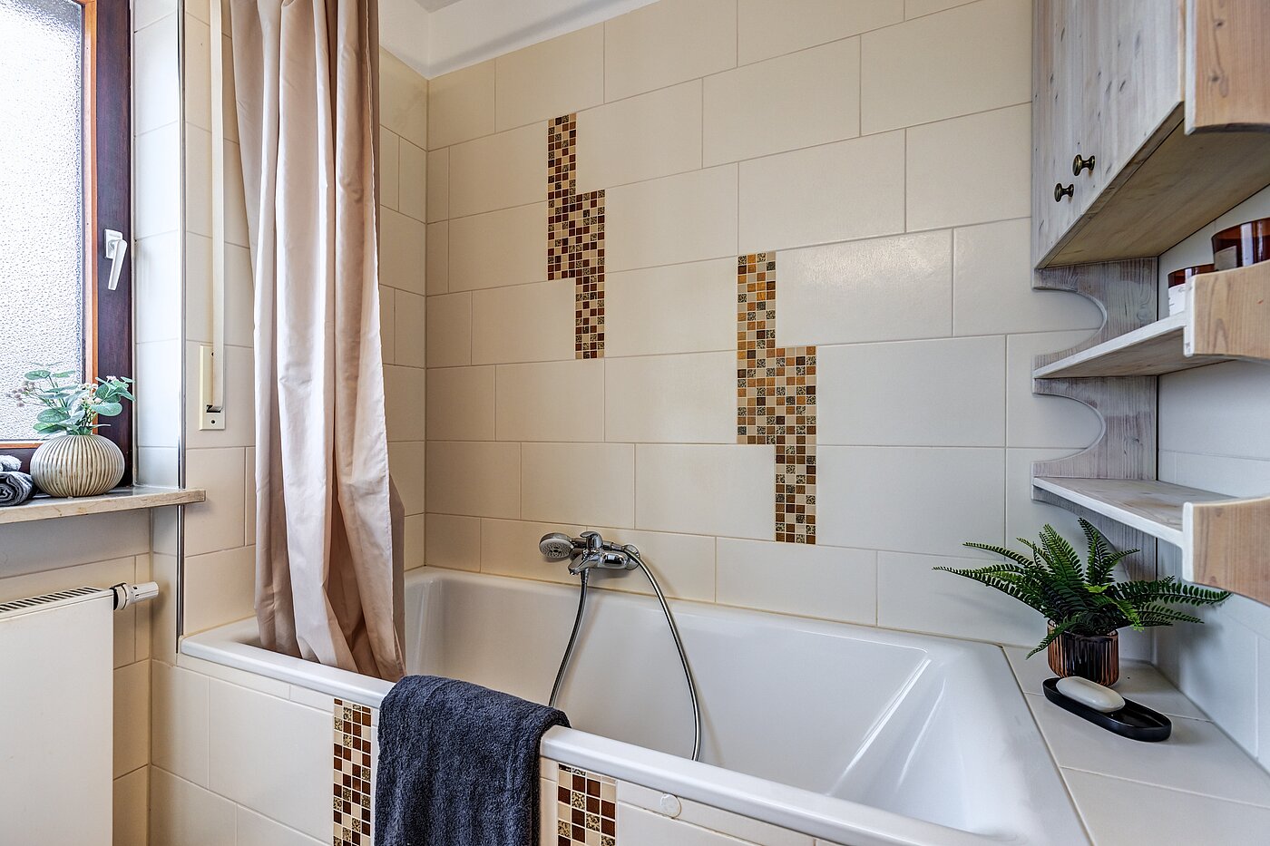 フラット 部屋数 3 部屋 | München-Trudering | 70481 | ...mit Badewanne