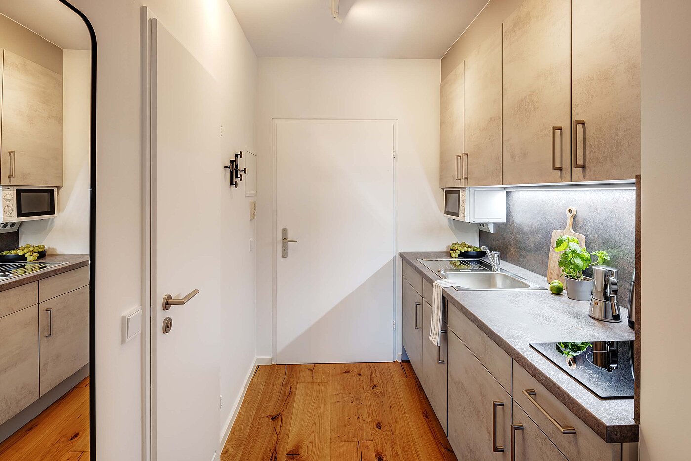 フラット 部屋数 1 部屋 | München-Bogenhausen | 70457 | Eingangsbereich