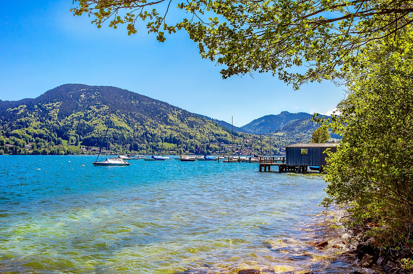 アティック・フラット（屋根裏） 部屋数 2 部屋 | Bad Wiessee | 70017 | Der Tegernsee