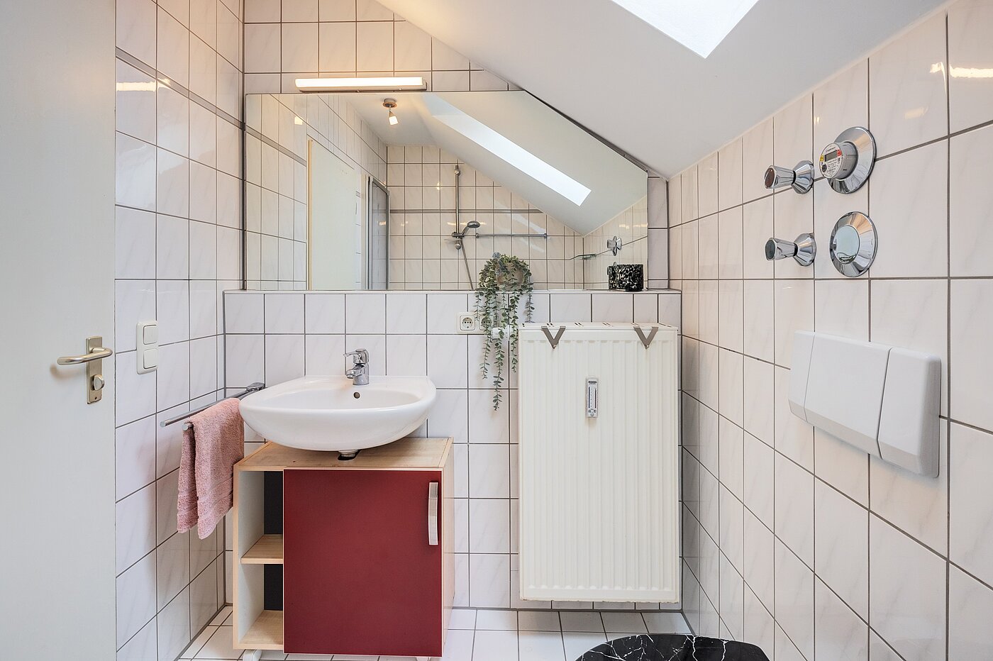 フラット 部屋数 2 部屋 | Poing | 70373 | Tageslichtbad mit...