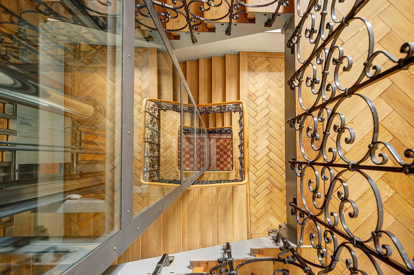 フラット 部屋数 5 部屋 | München-Au | 2009ML3 | Ursprungliches Treppenhaus...