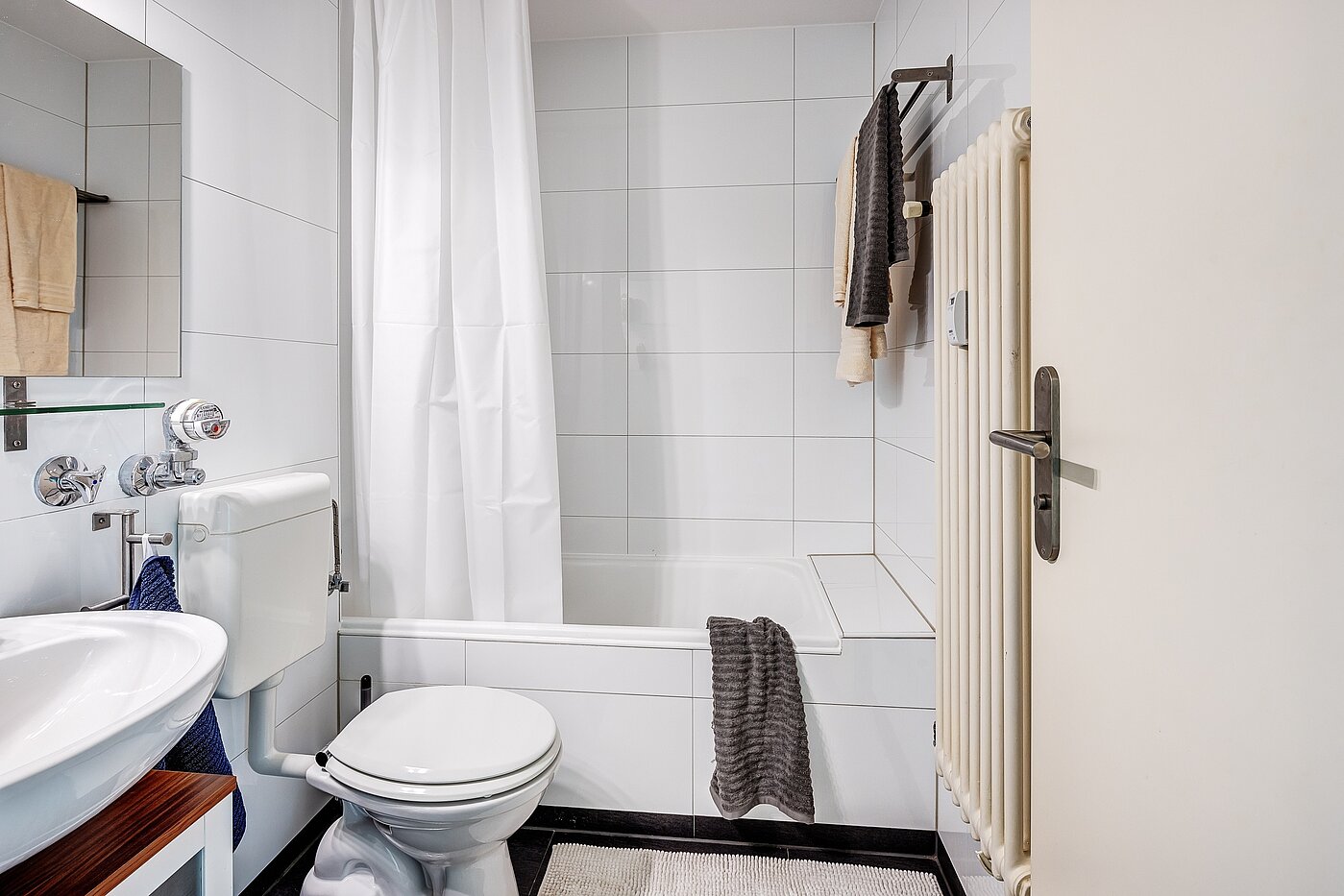 フラット 部屋数 2 部屋 | München-Bogenhausen | 2206ML3 | ...Badewanne