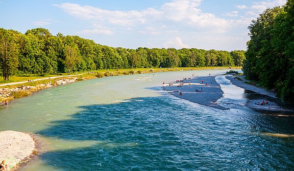 レイズド・グラウンドフロアー（一階が地表よりも高い） 部屋数 3 部屋 | München-Sendling | 2009ML8 | ...der Flaucher um die Ecke
