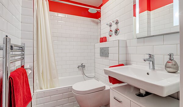 フラット 部屋数 2 部屋 | München-Bogenhausen | 70287 | ...mit Badewanne