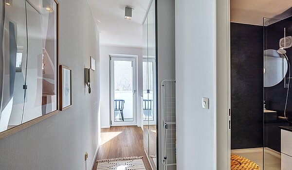 フラット 部屋数 1 部屋 | München-Maxvorstadt | 700022 | Flur Richtung Bad & Küche