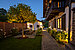 特別物件 部屋数 15 部屋 | Bad Wiessee | 701592 | Chalet II Innenhof | Thumbnail