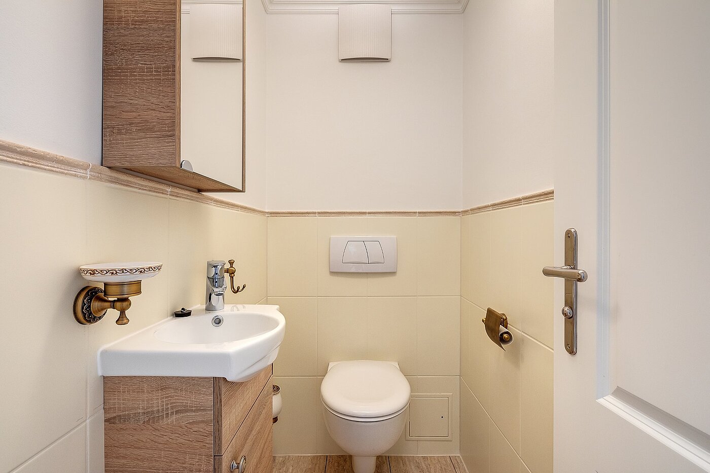 フラット 部屋数 2.5 部屋 | München-Moosach | 2012ML4 | Separates Gäste-WC