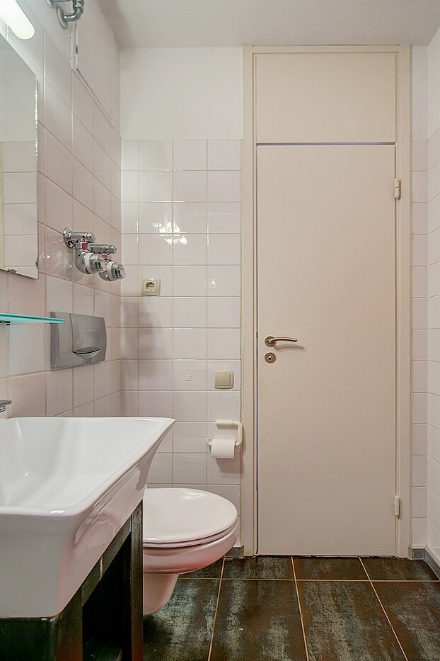 フラット 部屋数 1 部屋 | München-Schwabing | 70079 | Bad...