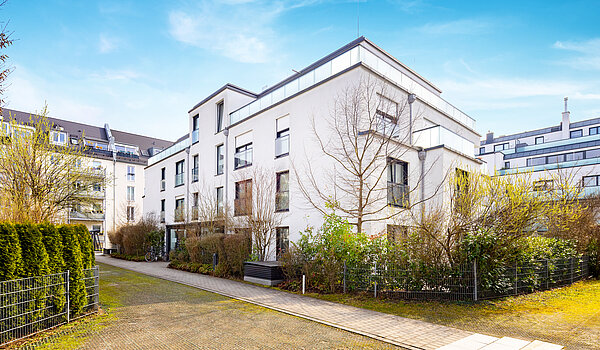 Penthouse 部屋数 2 部屋 | München-Bogenhausen | 70385 | Hausansicht mit...