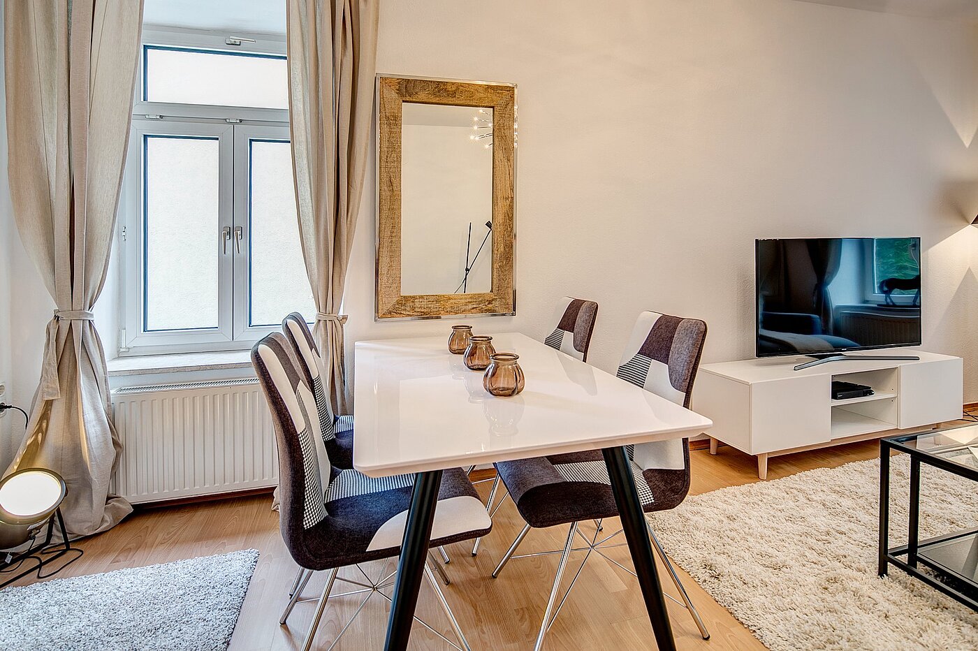 フラット 部屋数 4 部屋 | München-Maxvorstadt | 2011ML2 | Einladender Essbereich