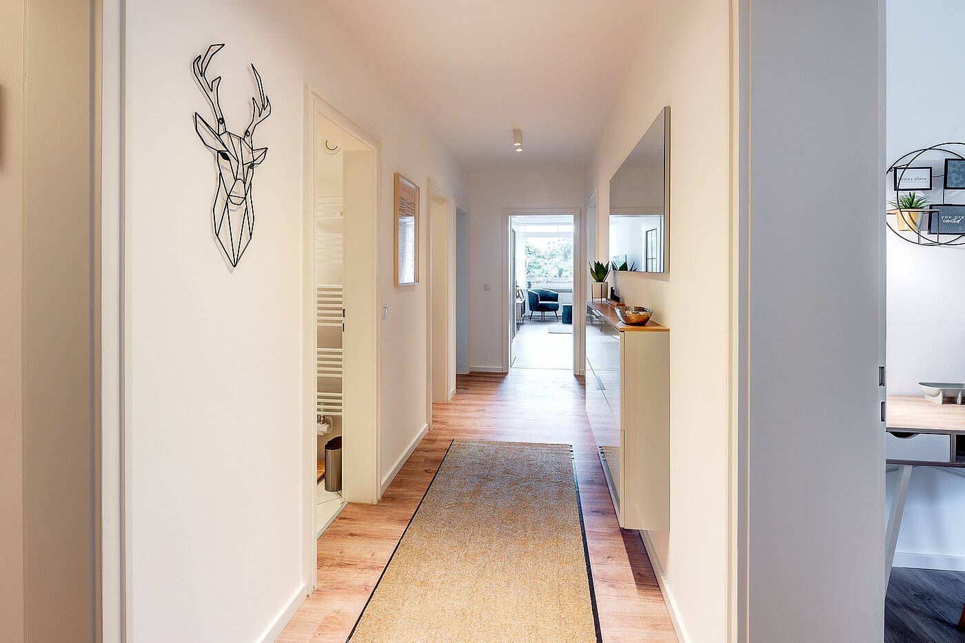 フラット 部屋数 3 部屋 | Unterhaching | 70421 | Diele...