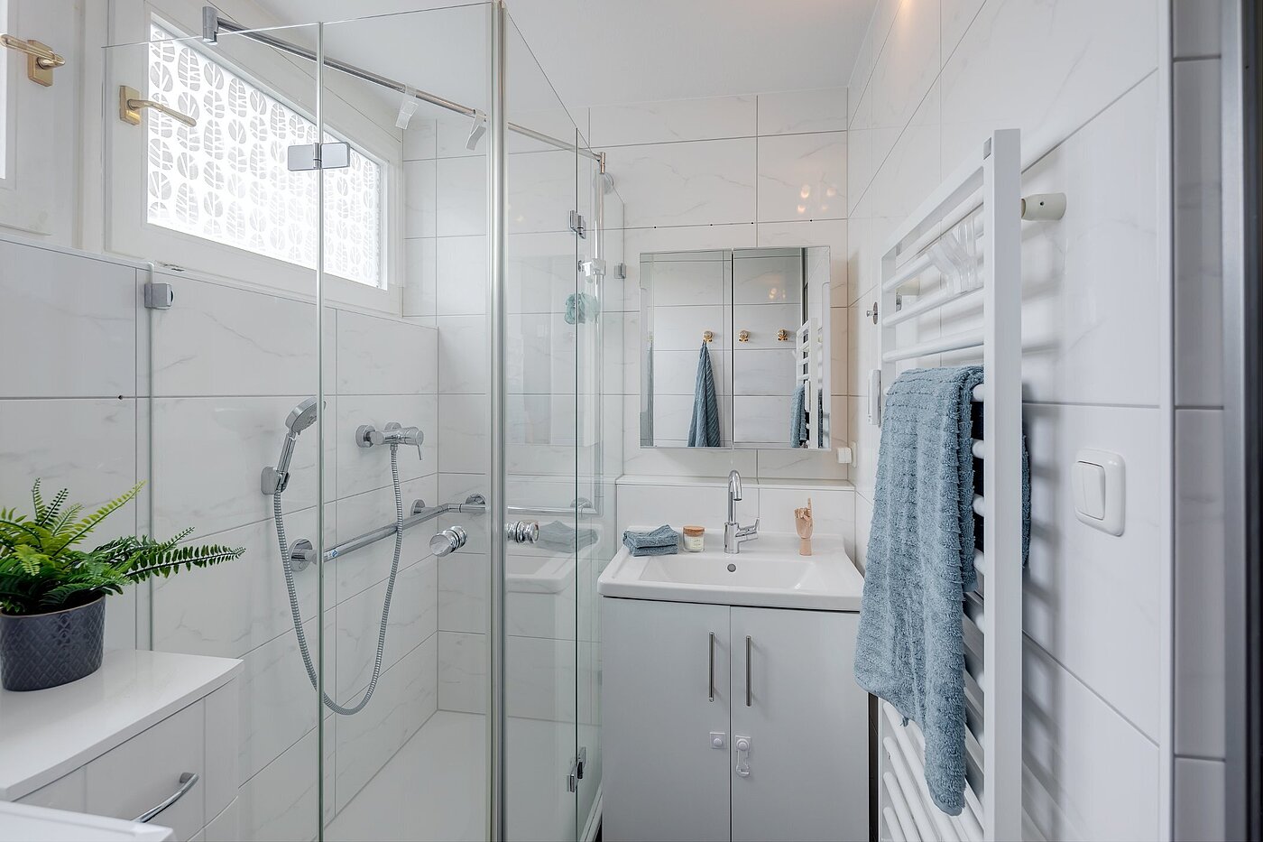 フラット 部屋数 3 部屋 | München-Perlach | 2010ML5 | Bad mit begehbarer Dusche