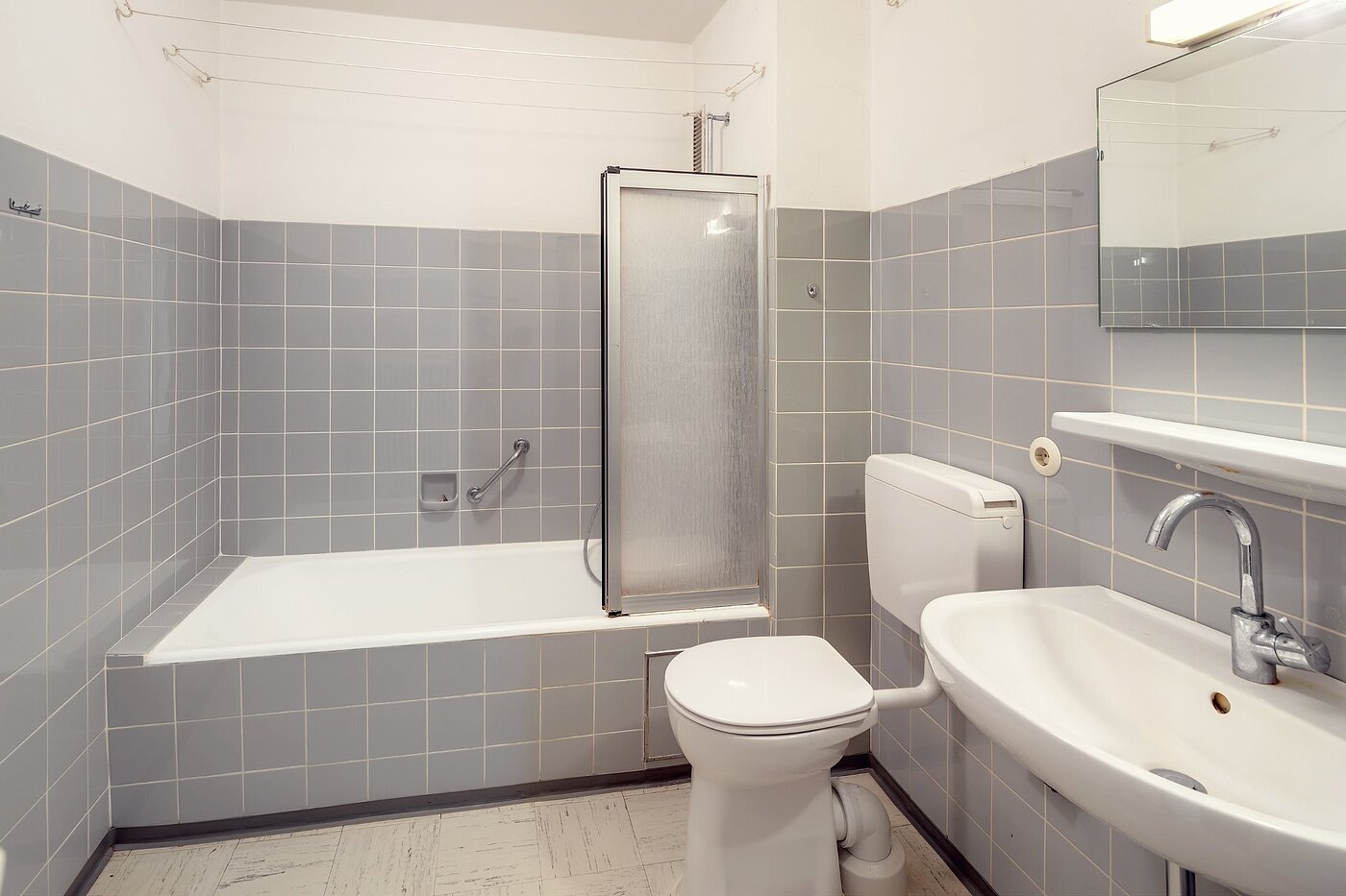 フラット 部屋数 4 部屋 | München-Hadern | 2003ML2 | Bad mit Badewanne