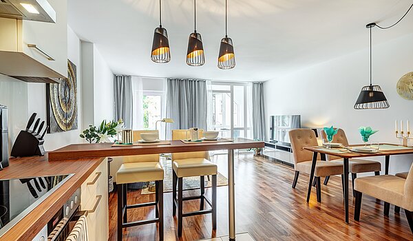フラット 部屋数 2 部屋 | München-Schwabing | 70434 | ...und Frühstückstheke...