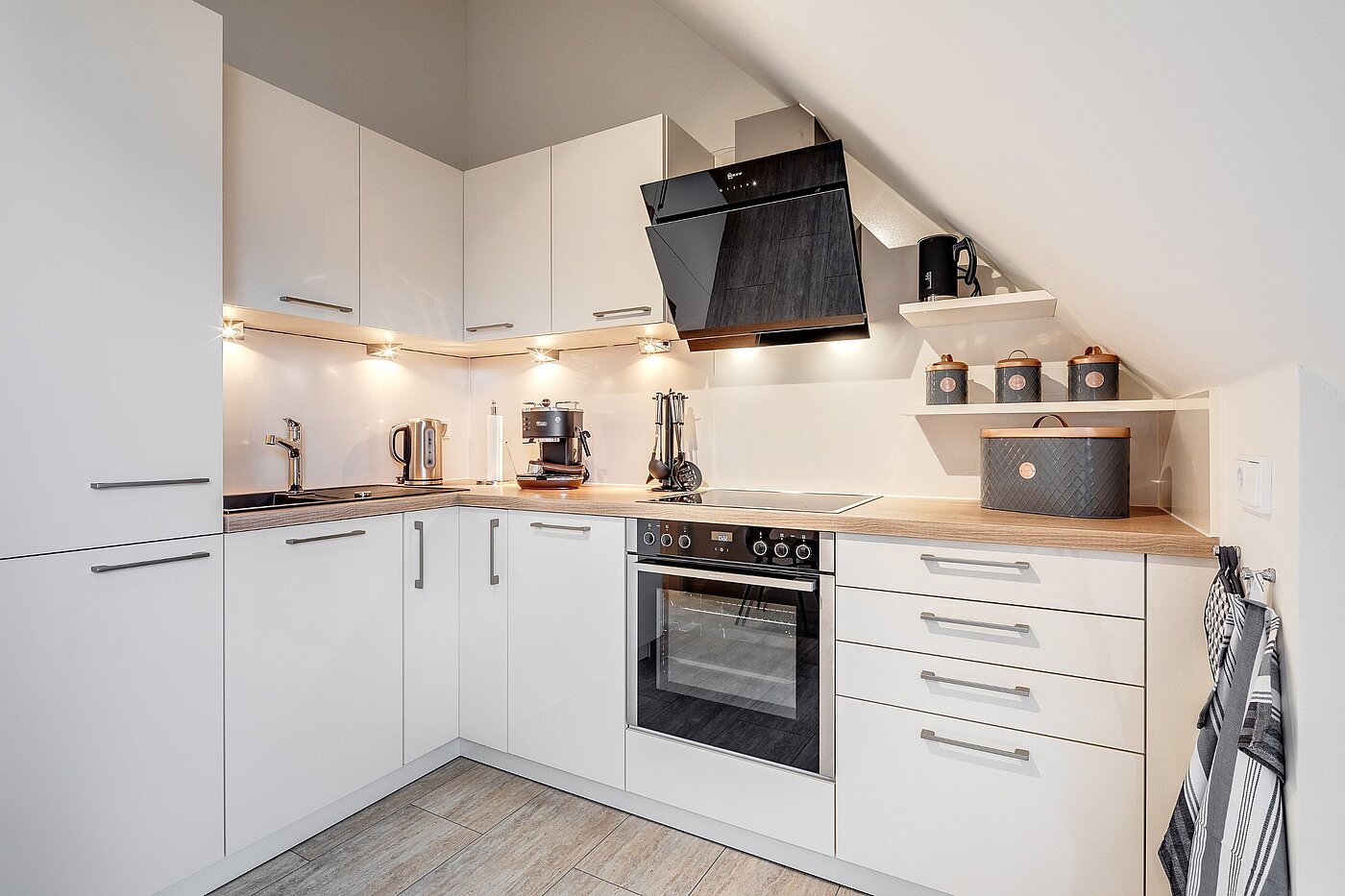 フラット 部屋数 2.5 部屋 | München-Moosach | 2012ML4 | ...voll ausgestattet