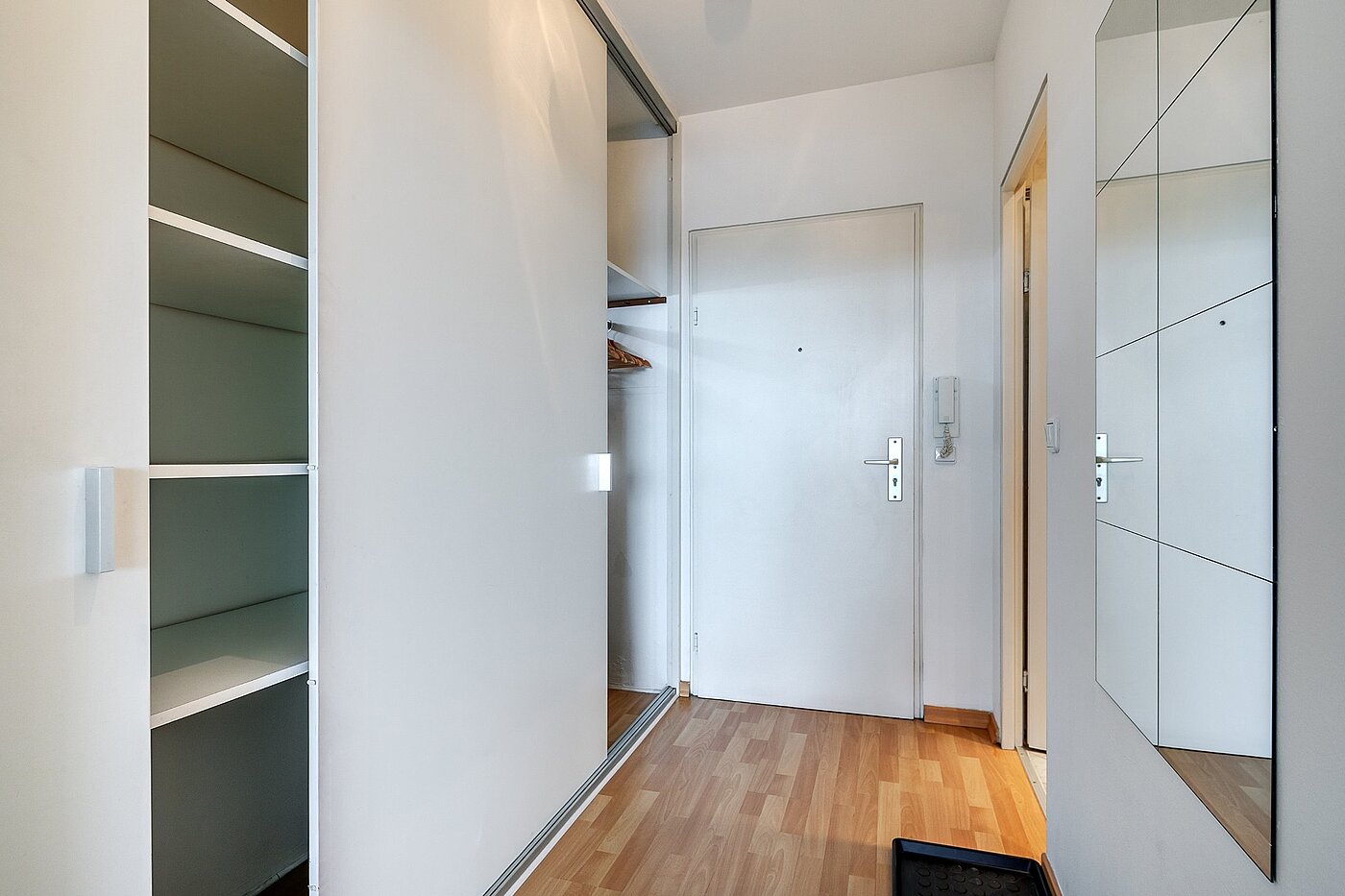 フラット 部屋数 1 部屋 | München-Moosach | 1903ML3 | Mit Einbauschrank