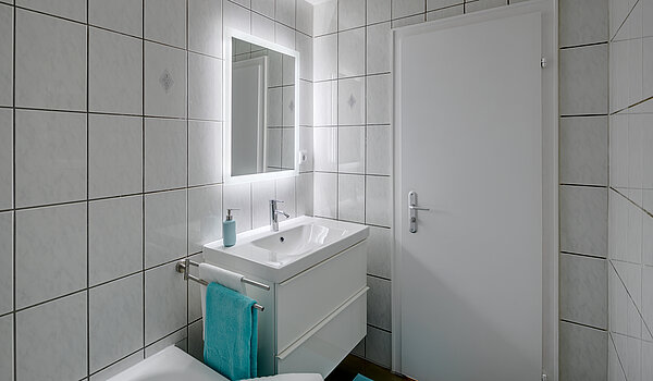 フラット 部屋数 1 部屋 | München-Obergiesing | 70420 | Weiß gefliest