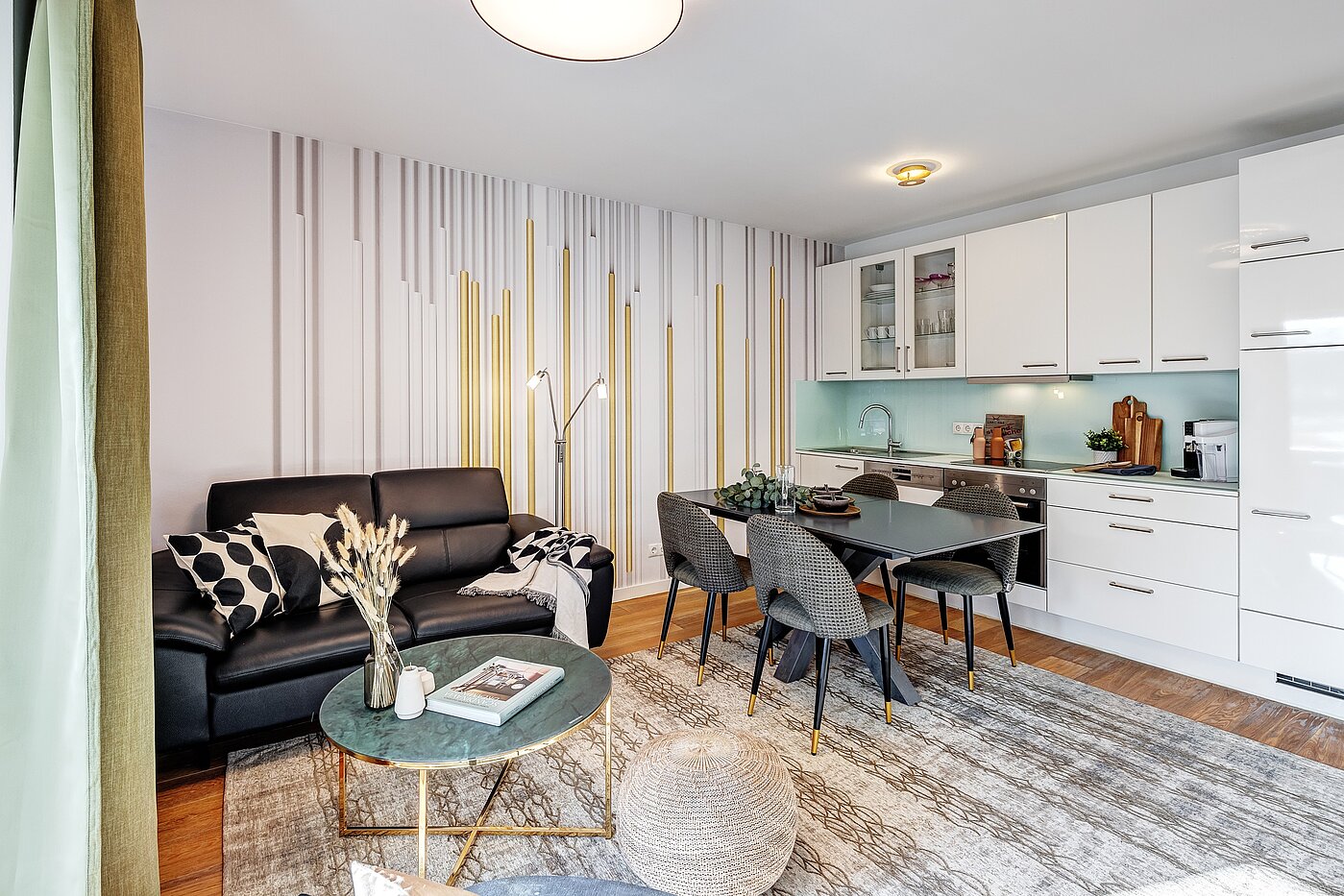 フラット 部屋数 2 部屋 | München-Riem | 2201ML1 | Essbereich mit...