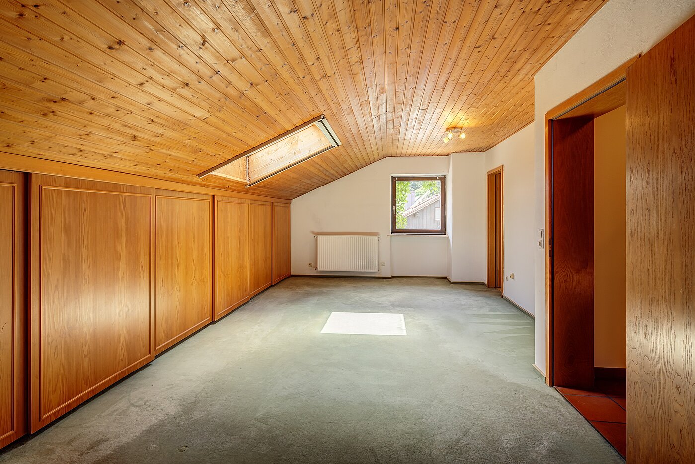 角のテラスハウス 部屋数 5 部屋 | Penzberg | 701121 | Studio mit Einbauschränken