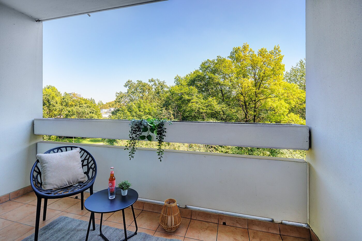 フラット 部屋数 3 部屋 | München-Bogenhausen | 70261 | ...und Balkon