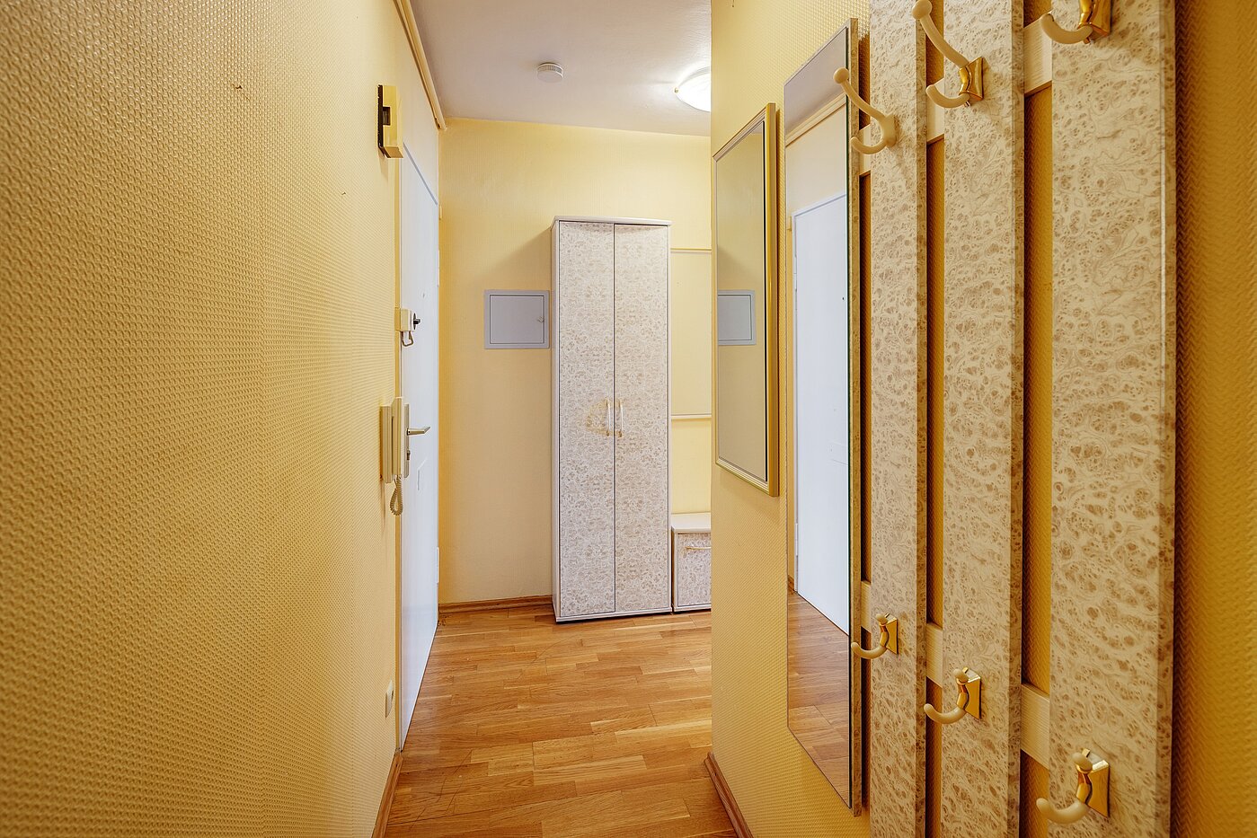 フラット 部屋数 2 部屋 | 70075 | Diele mit...