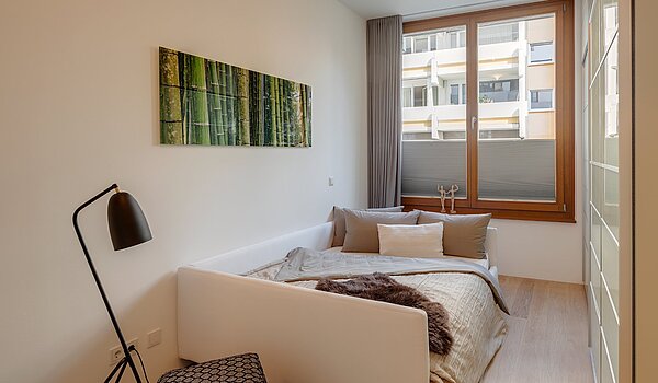 レイズド・グラウンドフロアー（一階が地表よりも高い） 部屋数 3 部屋 | München-Sendling | 2009ML8 | Helles Gästezimmer...