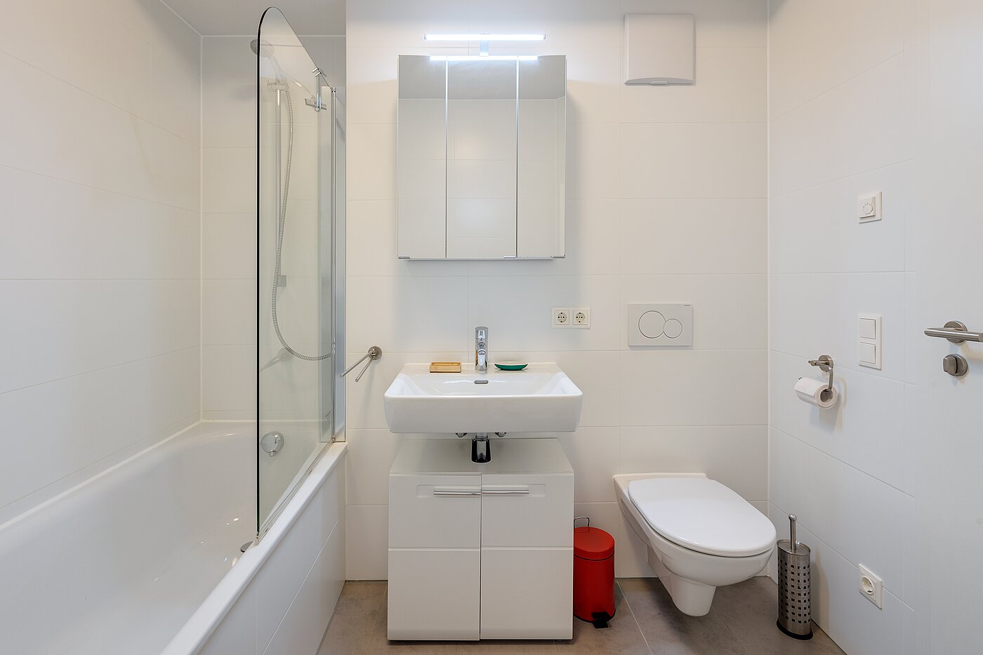 フラット 部屋数 2 部屋 | München-Ramersdorf | 70472 | Schönes Bad