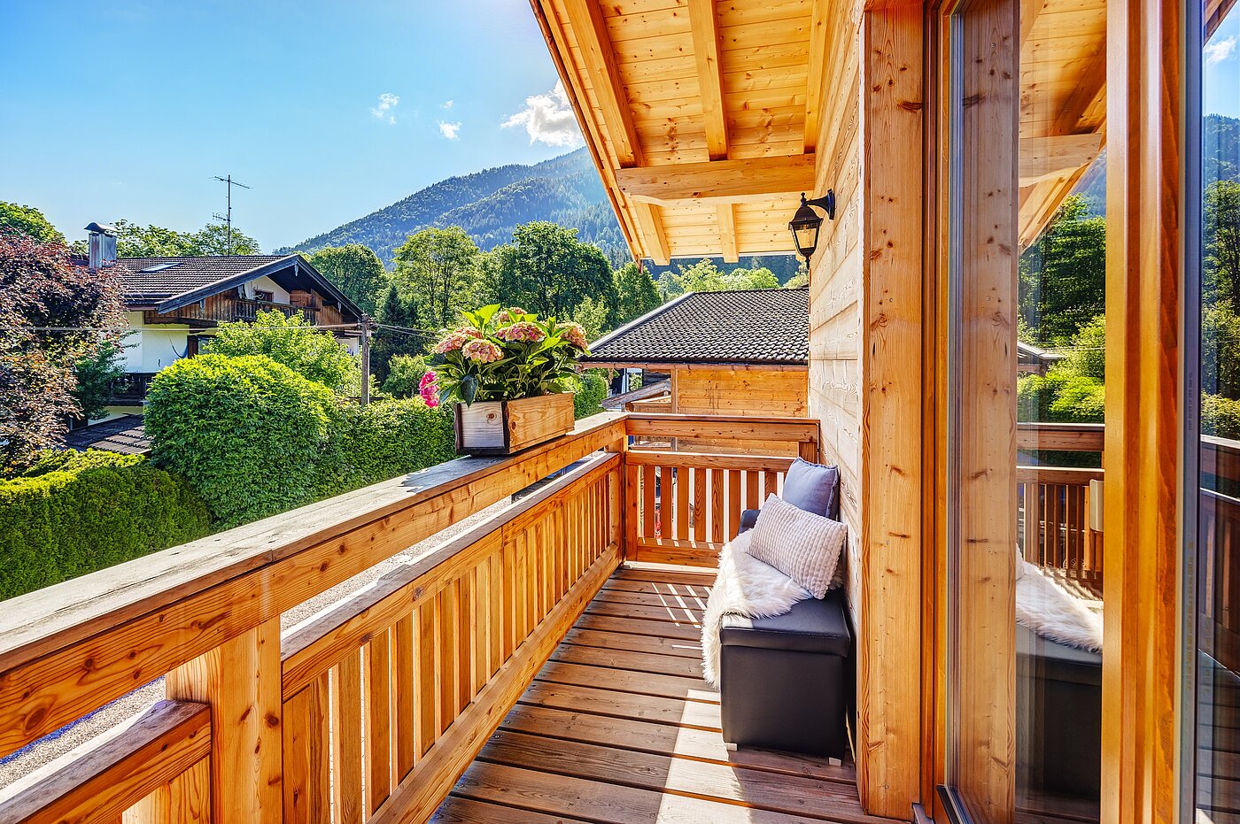 フラット 部屋数 6 部屋 | 70095 | Individueller Balkon zur Suite