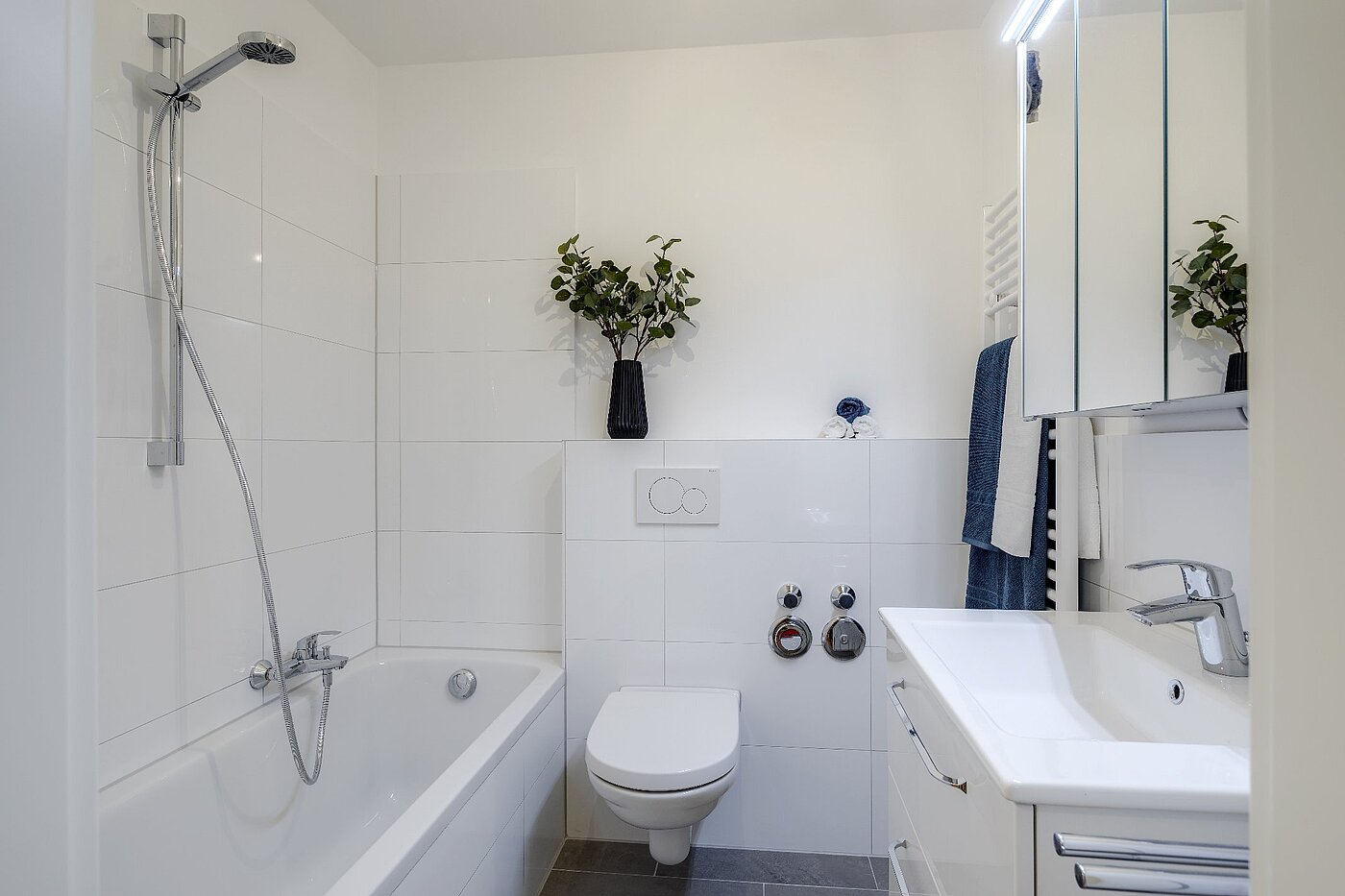 フラット 部屋数 3 部屋 | München-Neuhausen | 1803D7 | Bad