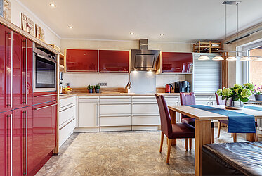 Karlsfeld：中心部に位置する素敵な3部屋のアパート