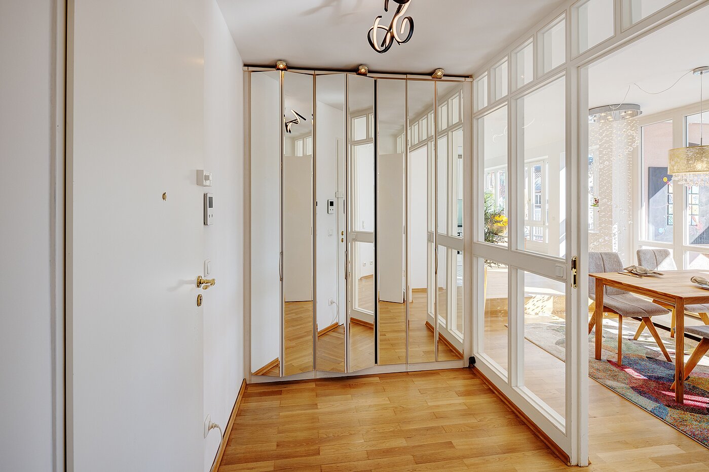 メゾネット・マンション（複数階にわたるマンション） 部屋数 2.5 部屋 | München-Haidhausen | 701172 | Einladender Eingangsbereich