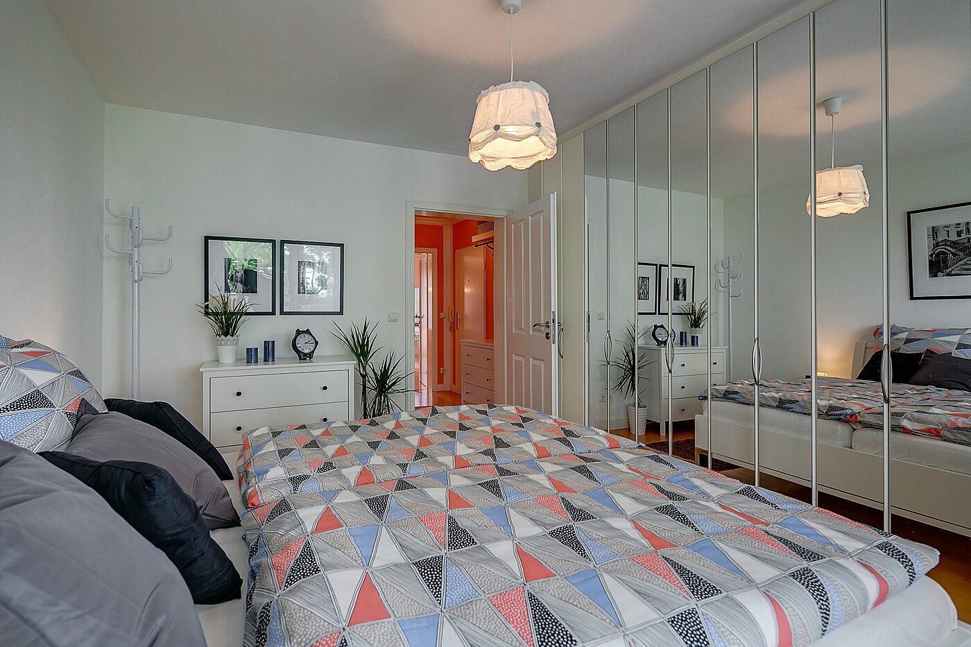 フラット 部屋数 2 部屋 | München-Allach | 1903ML6 | .. Spiegelschrank