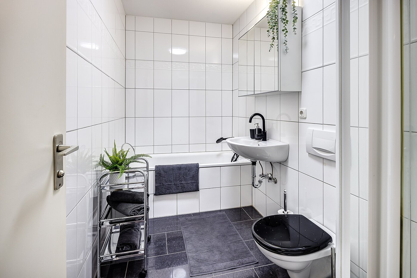 フラット 部屋数 1.5 部屋 | München-Au | 2112ML2 | Bad mit Badewanne...