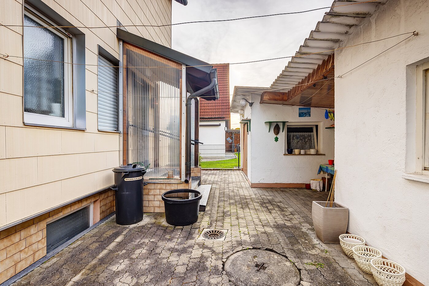 一戸建て 部屋数 6 部屋 | Unterschleißheim | 2209ML7 | Anbau mit Werkstatt
